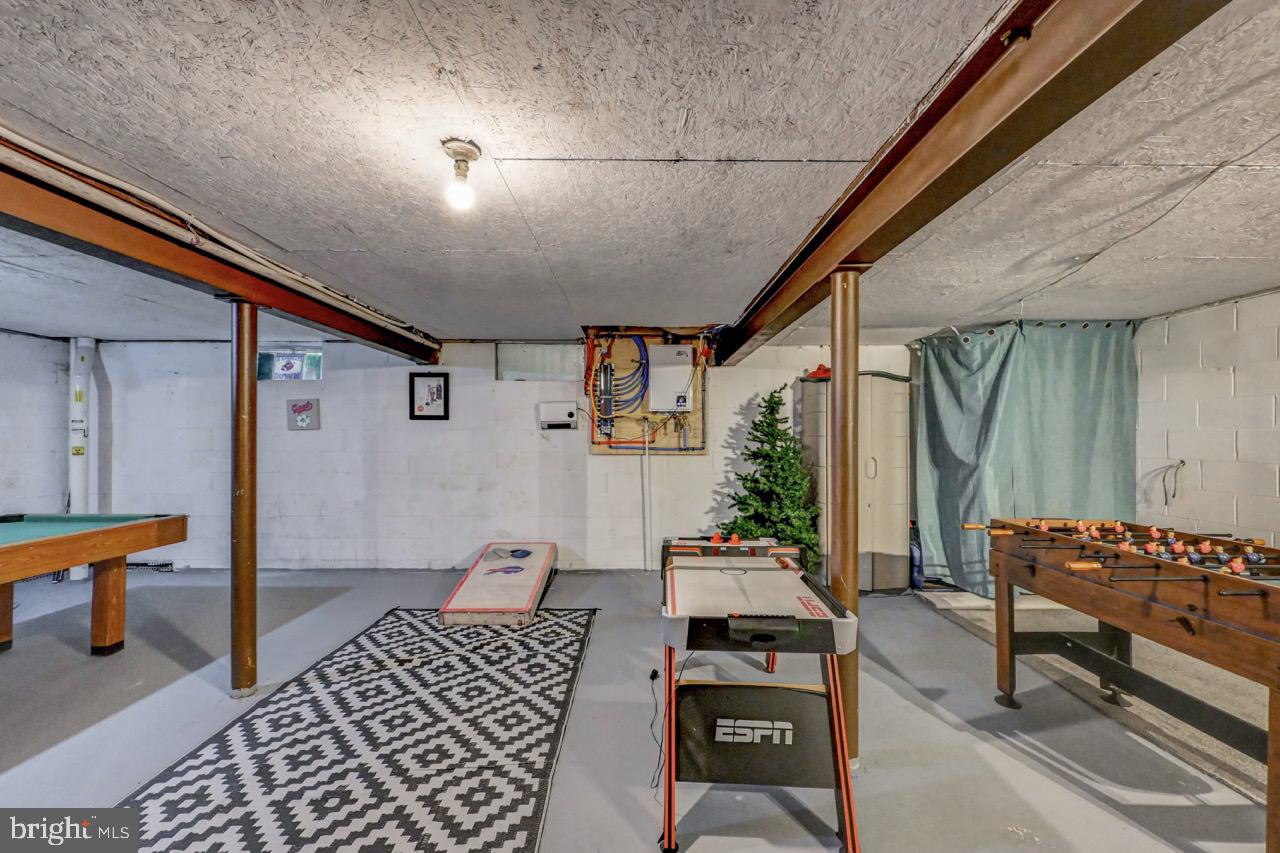 SPLIT ROCK - Residential