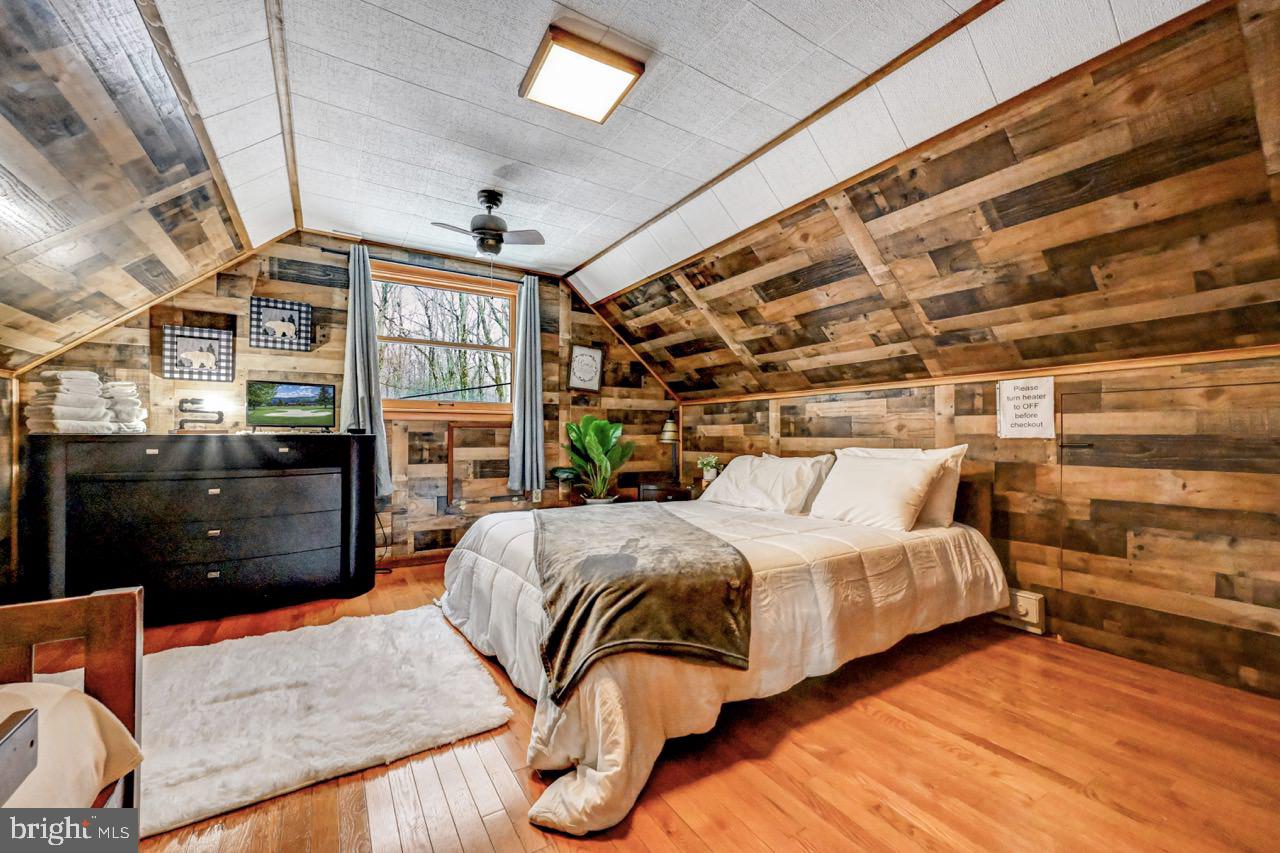 SPLIT ROCK - Residential