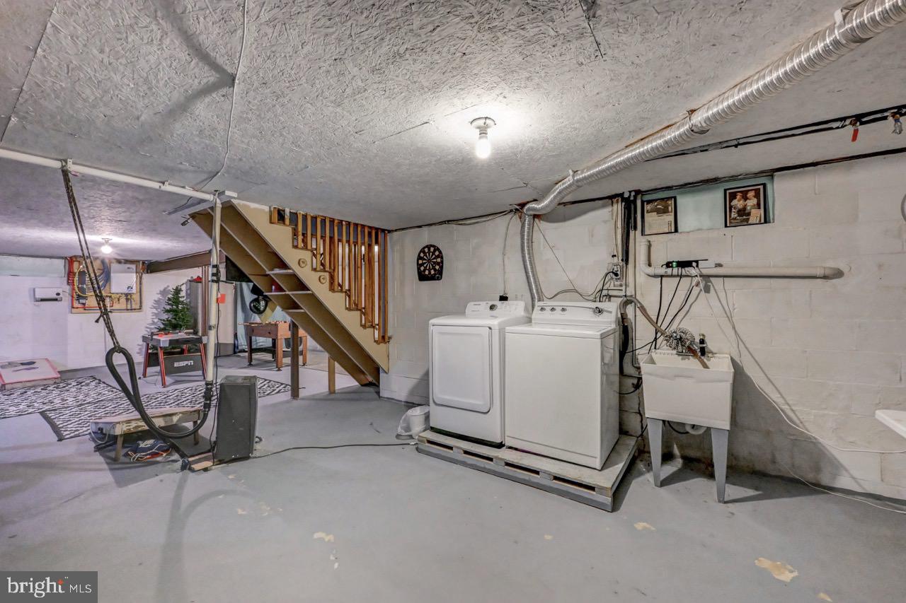 SPLIT ROCK - Residential