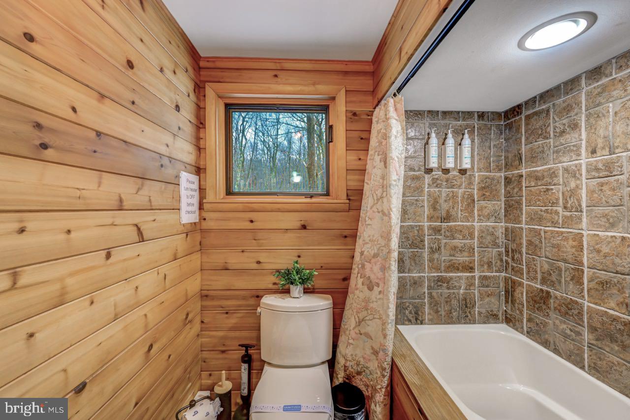 SPLIT ROCK - Residential