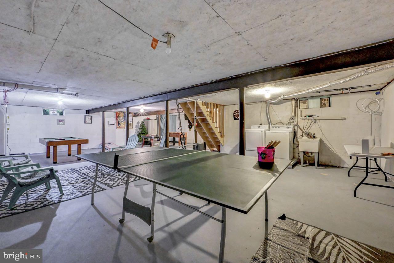 SPLIT ROCK - Residential