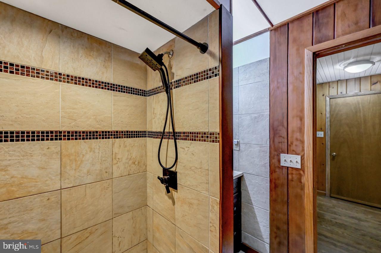 SPLIT ROCK - Residential