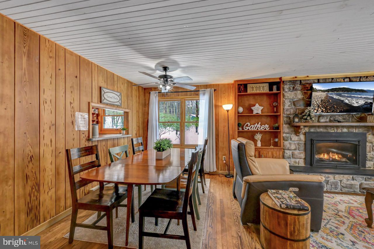 SPLIT ROCK - Residential