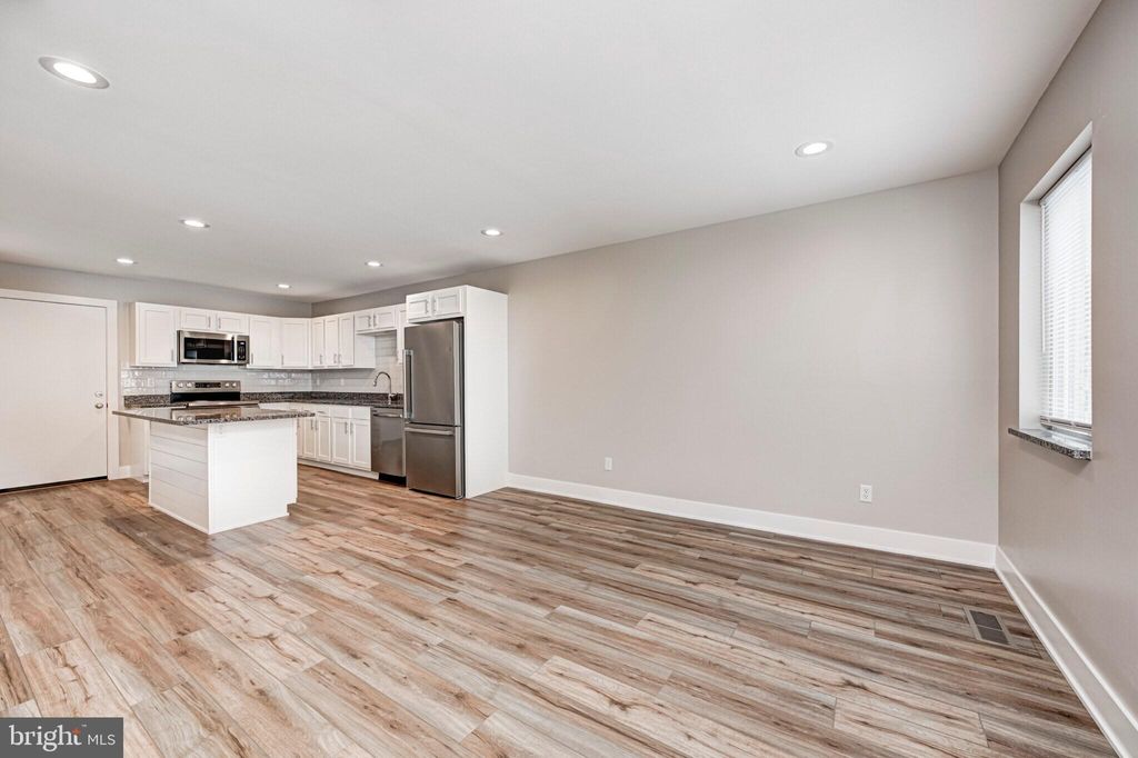 Photo of 7040 Oxford Avenue #217, PHILADELPHIA, PA 19111 (MLS # PAPH2585366)