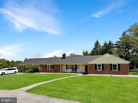 9504 Veirs Drive, Rockville, MD MLS: MDMC2174884