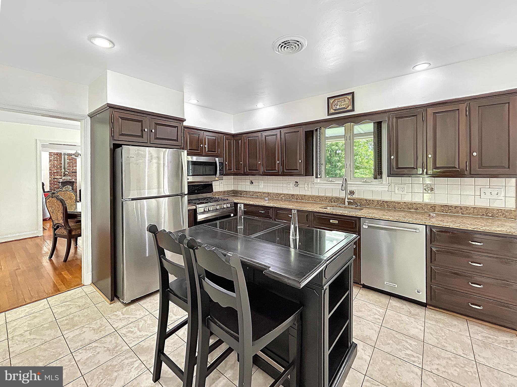 9504 VEIRS DRIVE