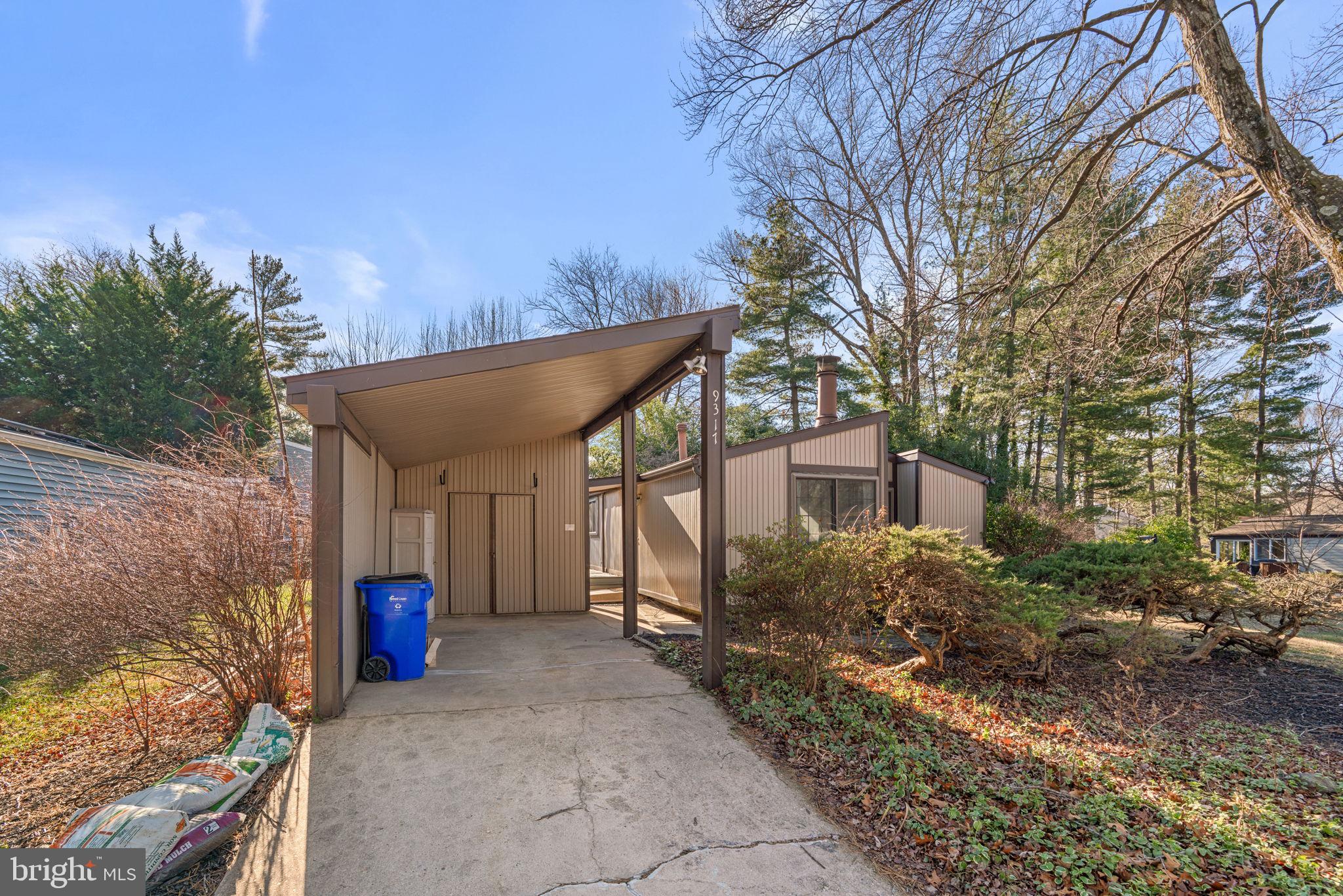 OAKLAND MILLS - Residential Lease