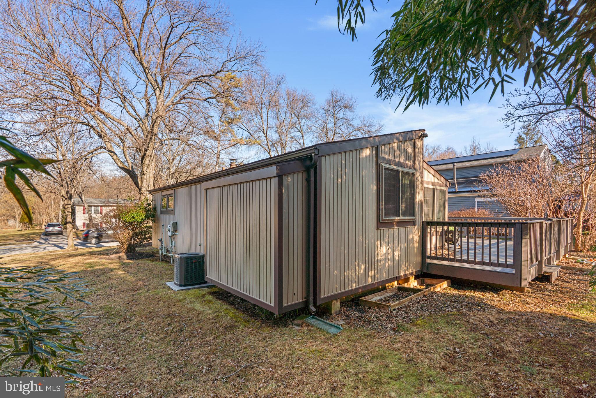 OAKLAND MILLS - Residential Lease