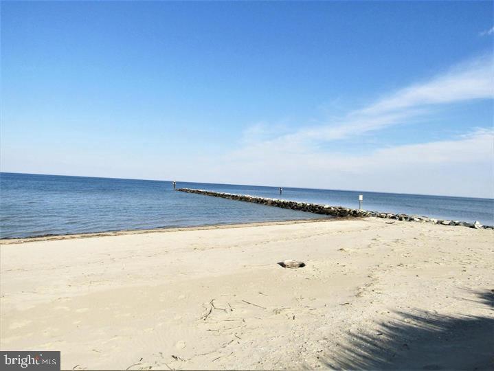 LONG BEACH - Residential