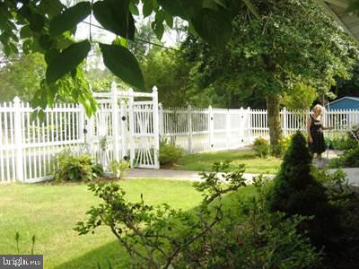 LONG BEACH - Residential