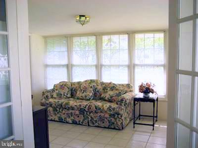 LONG BEACH - Residential