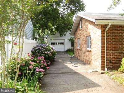 LONG BEACH - Residential