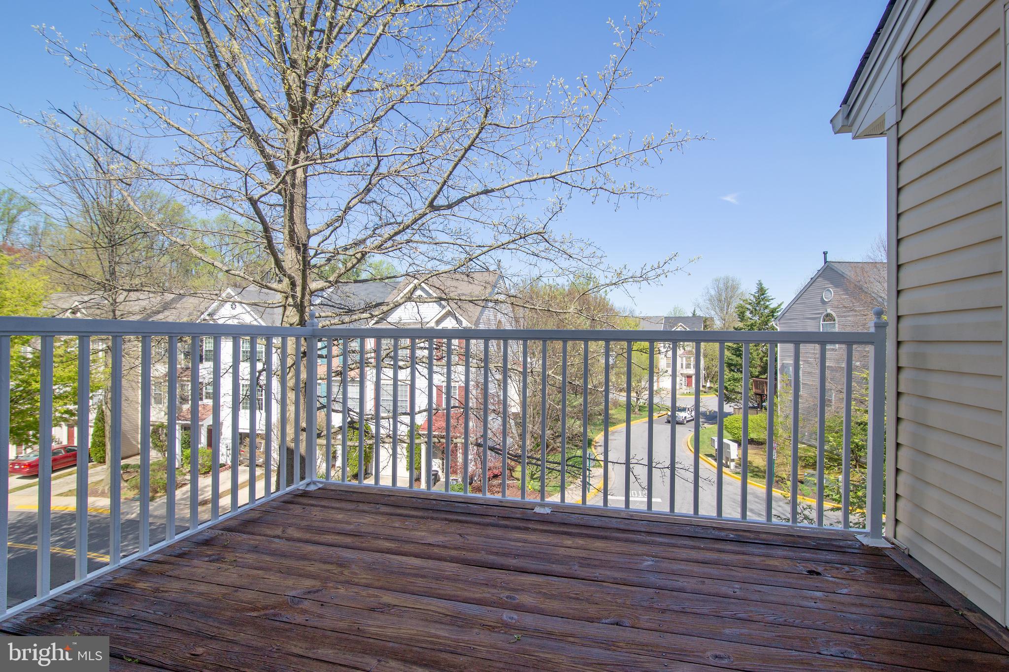 CLOVERLEAF CENTER - Residential