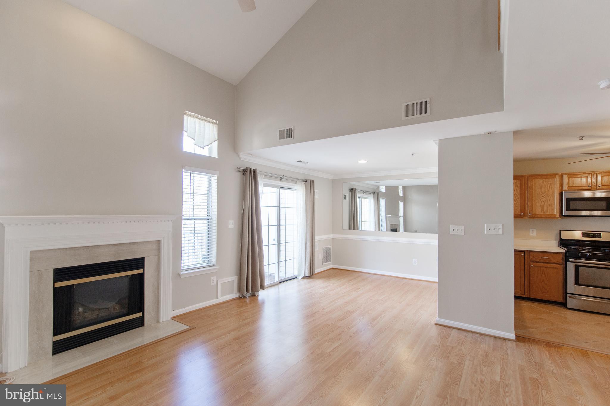 CLOVERLEAF CENTER - Residential