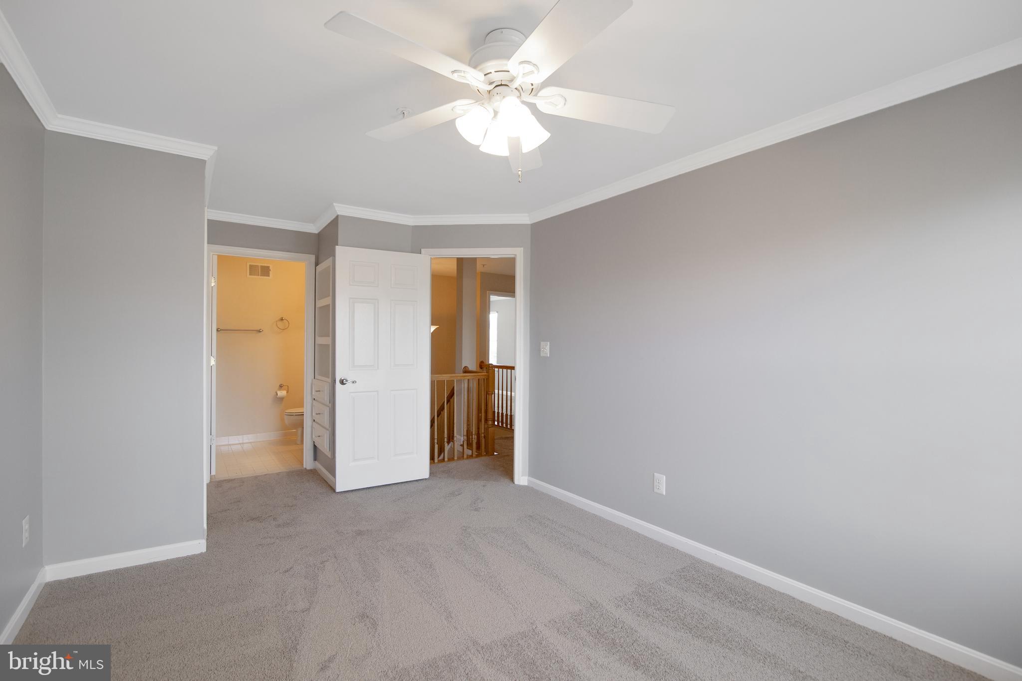 CLOVERLEAF CENTER - Residential