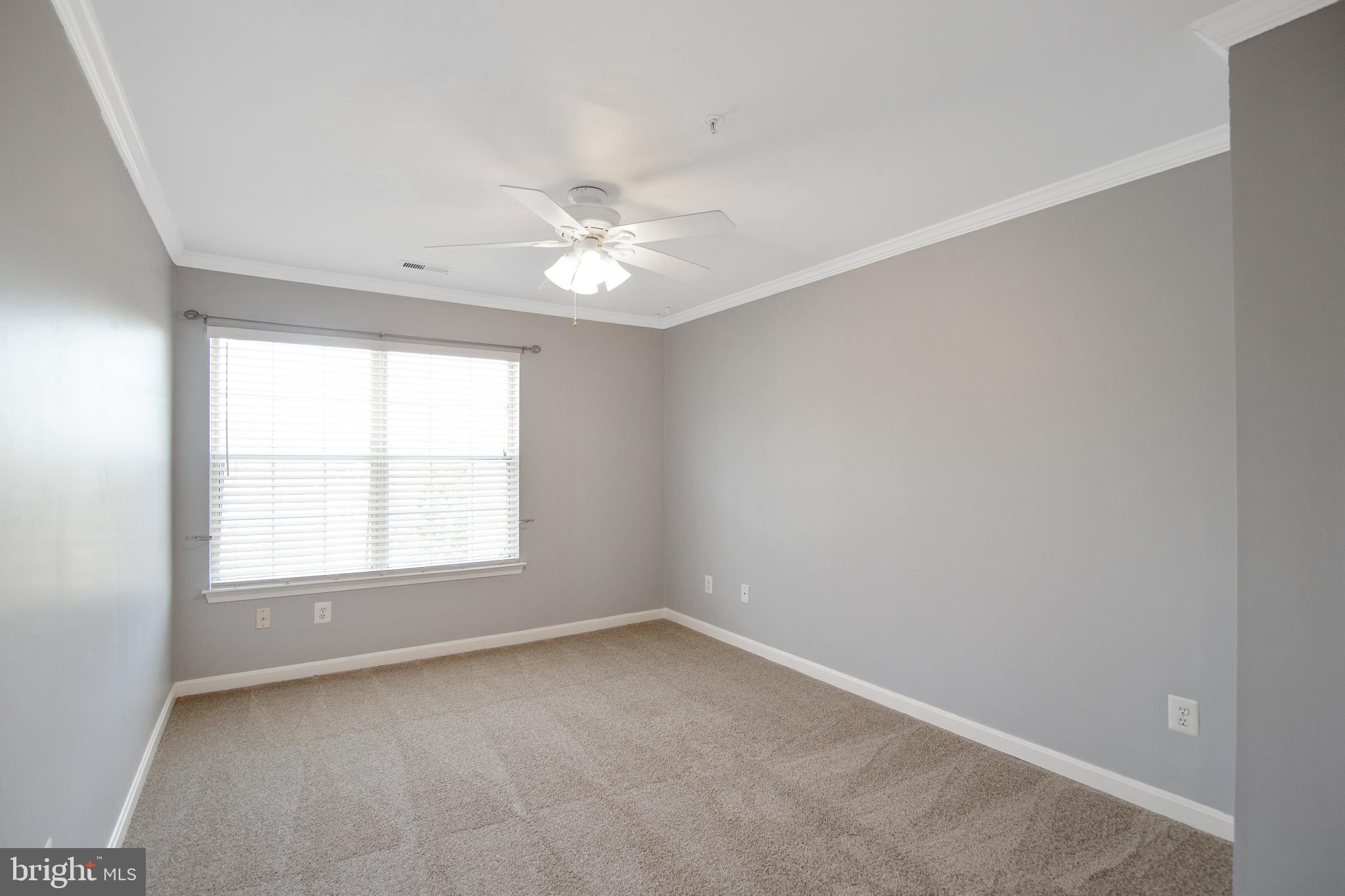 CLOVERLEAF CENTER - Residential