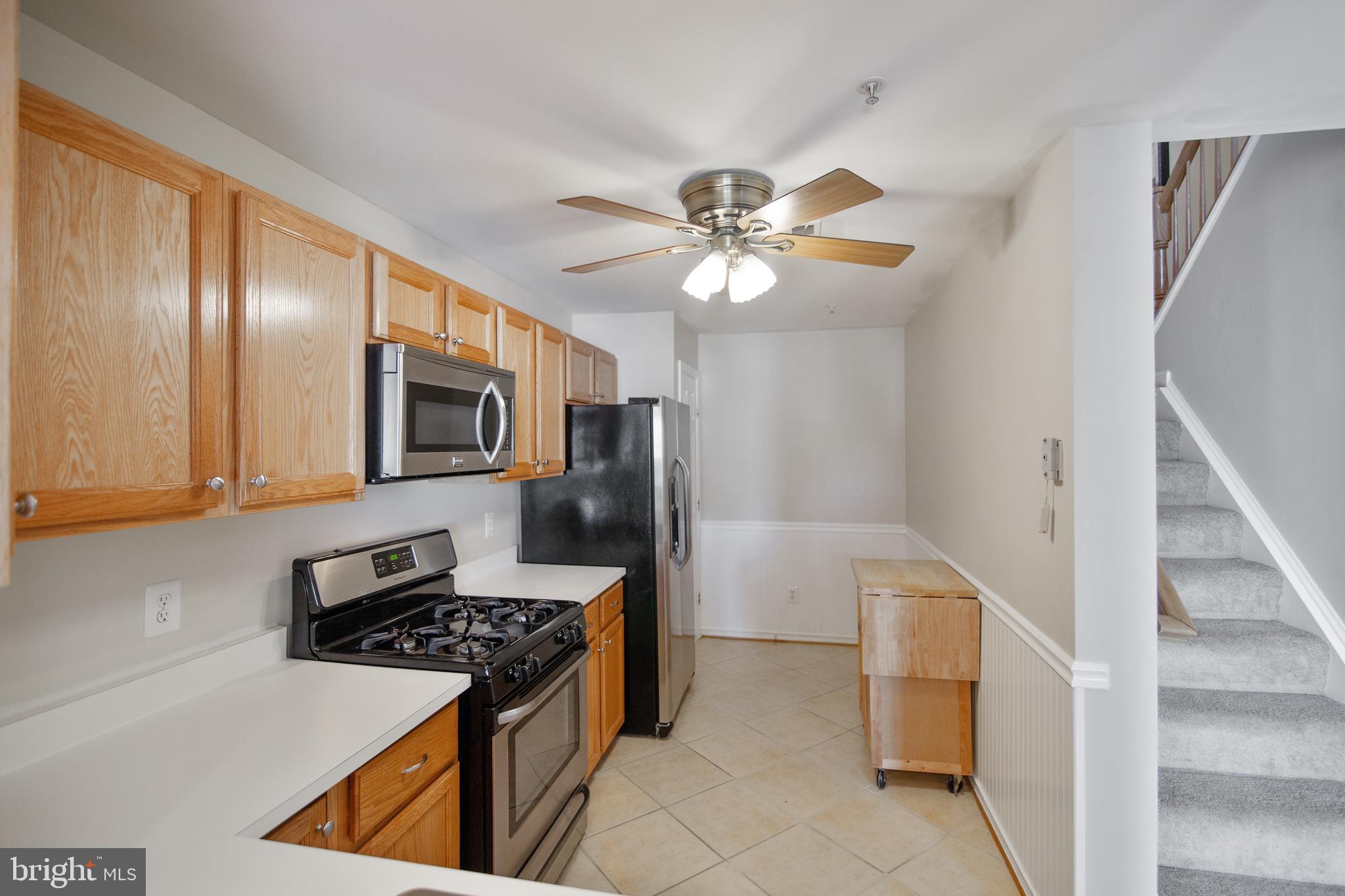 CLOVERLEAF CENTER - Residential