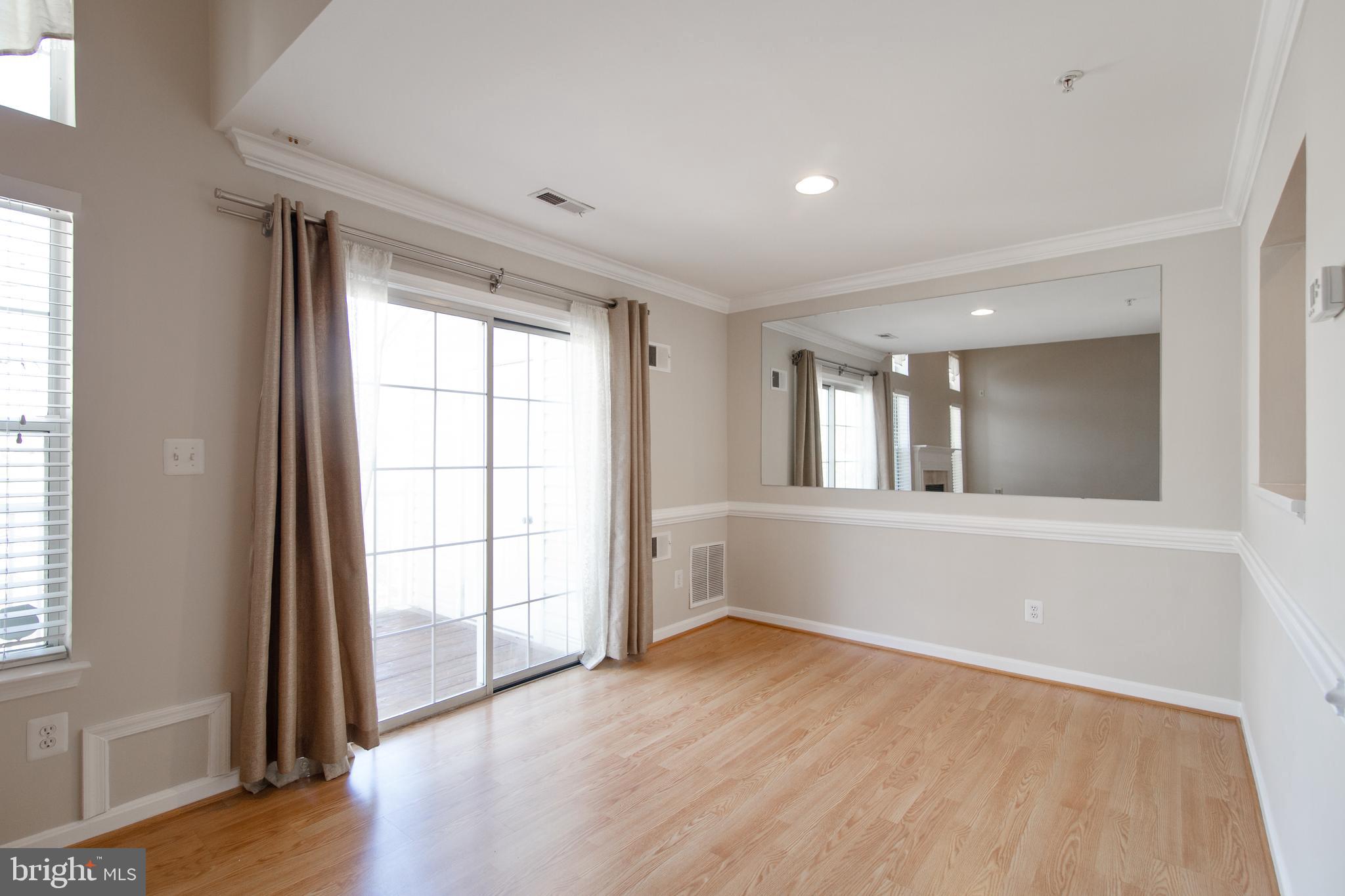 CLOVERLEAF CENTER - Residential