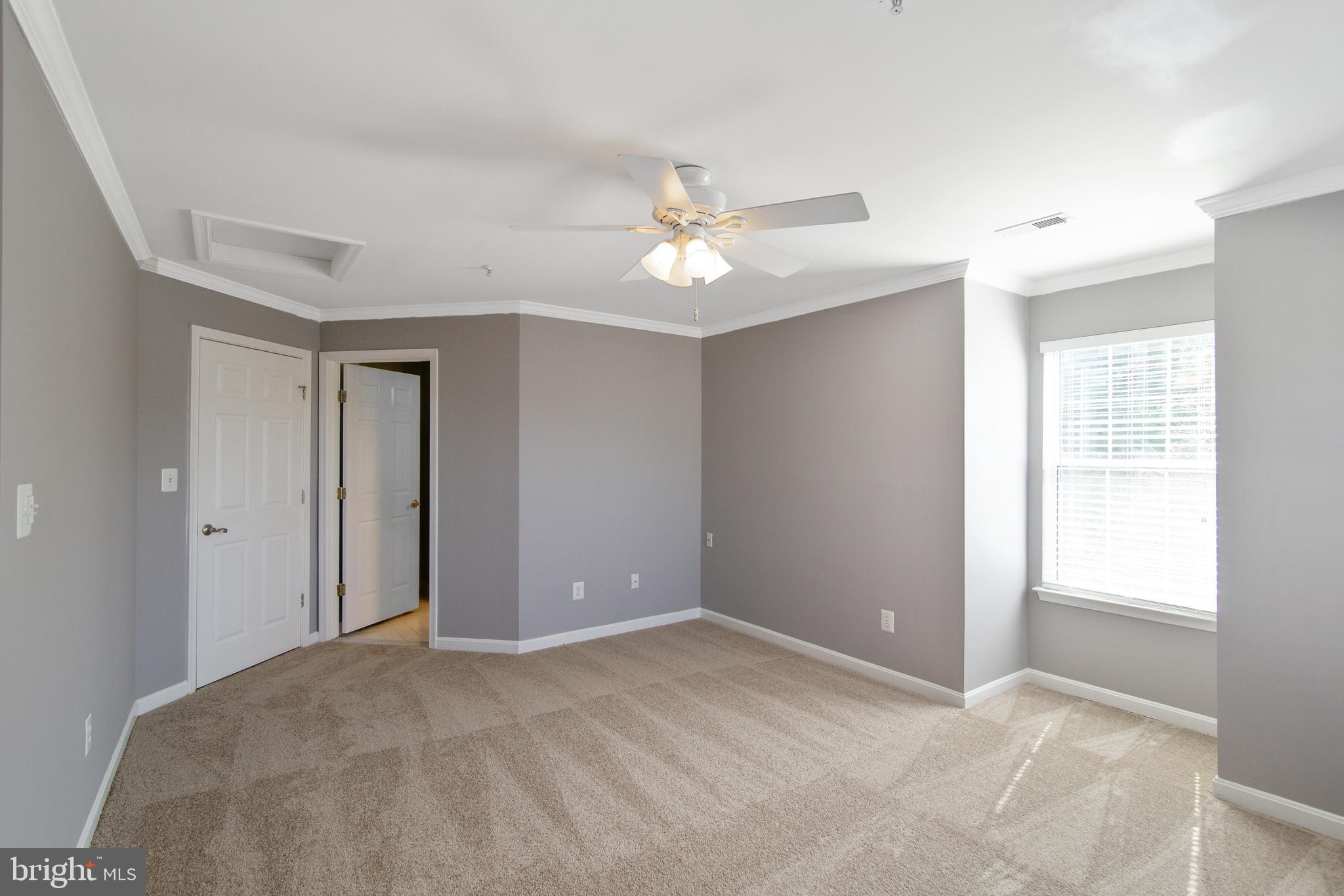 CLOVERLEAF CENTER - Residential