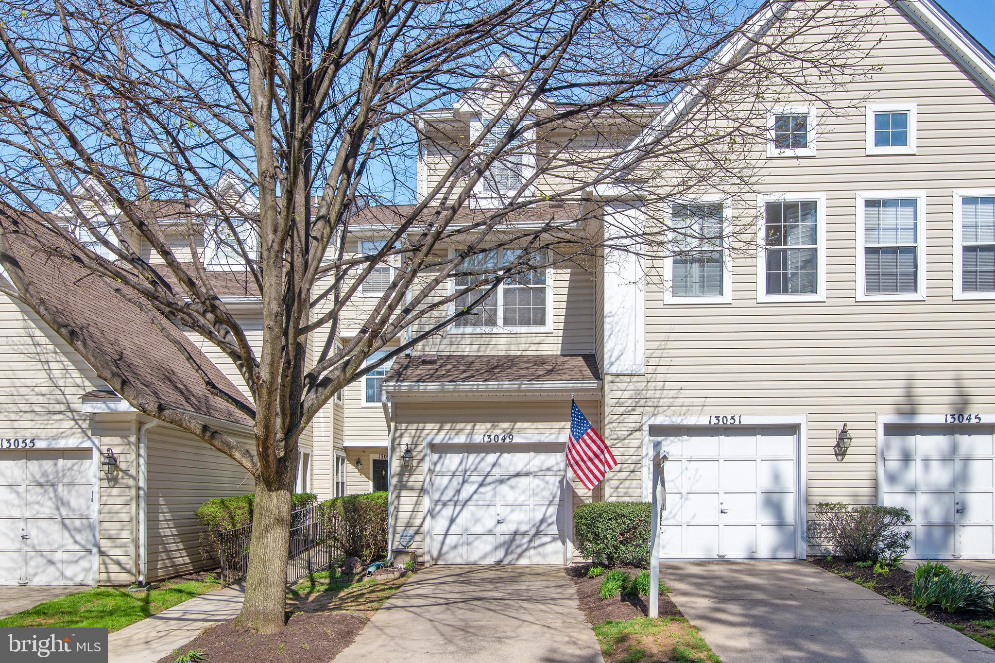 CLOVERLEAF CENTER - Residential