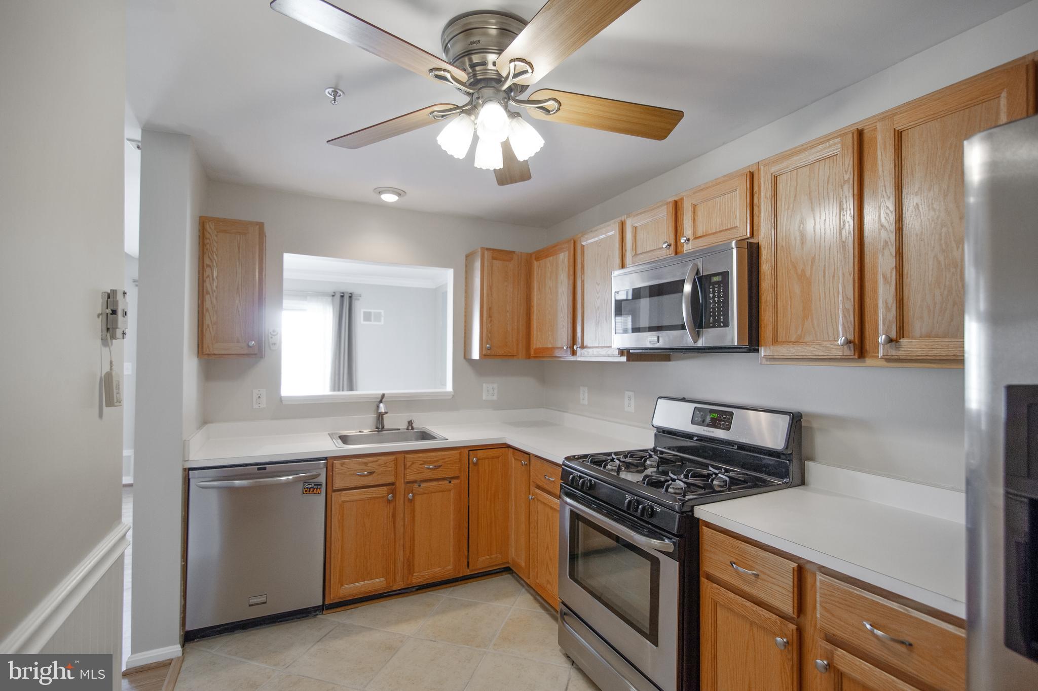 CLOVERLEAF CENTER - Residential