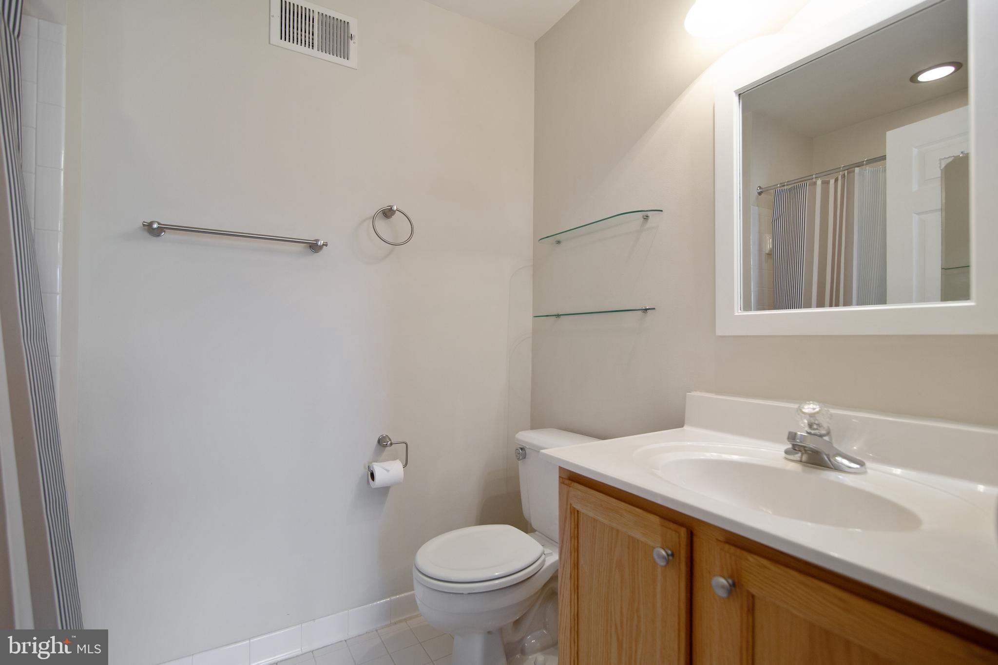 CLOVERLEAF CENTER - Residential