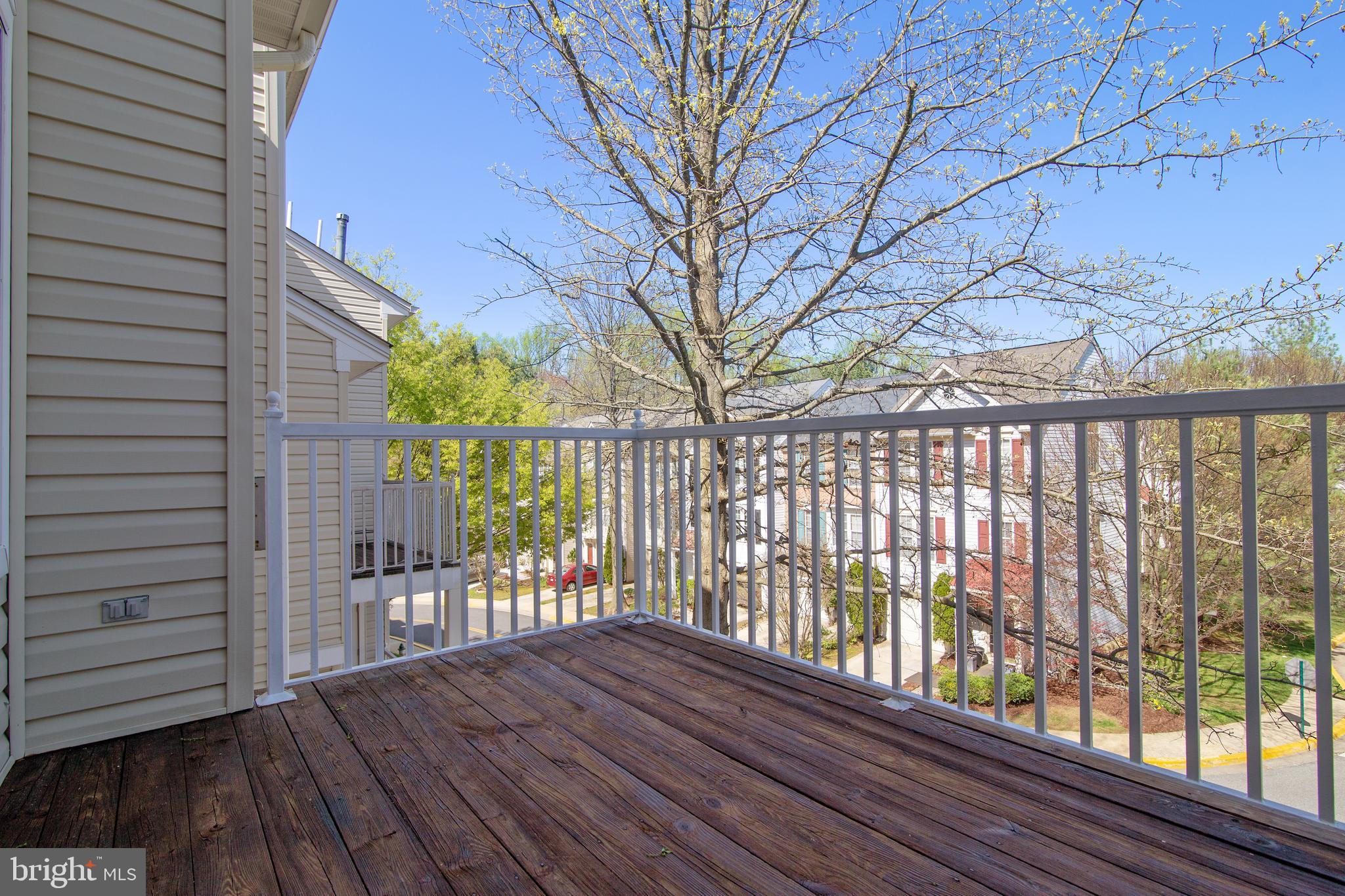 CLOVERLEAF CENTER - Residential