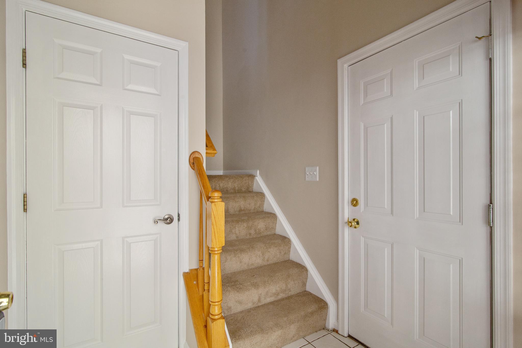 CLOVERLEAF CENTER - Residential