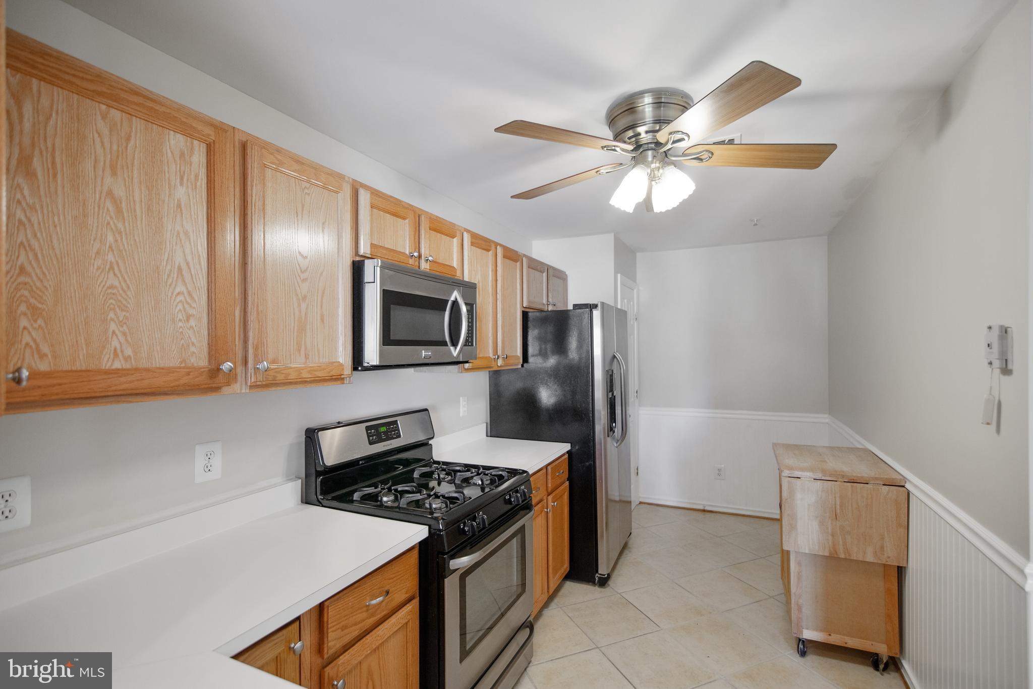 CLOVERLEAF CENTER - Residential