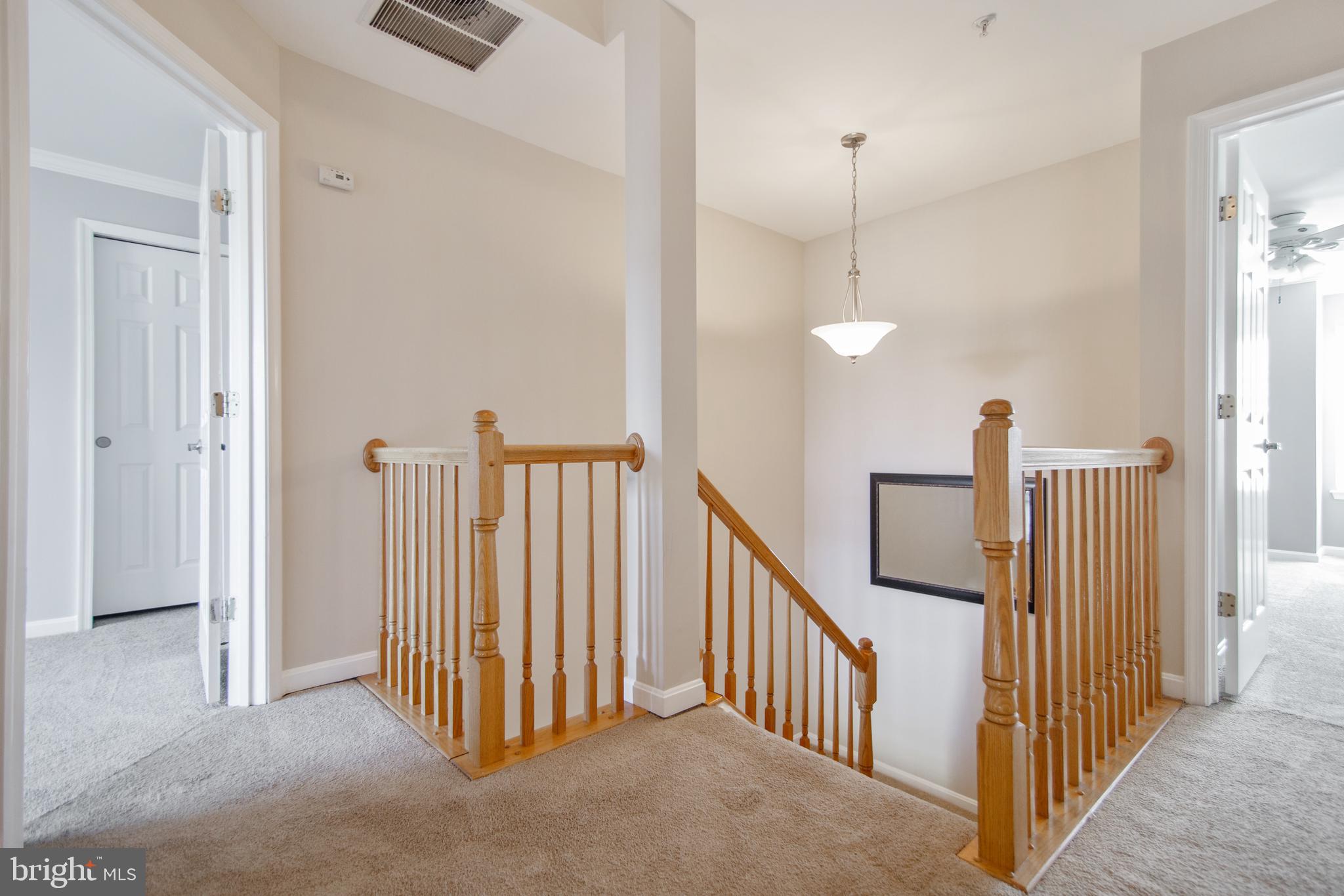 CLOVERLEAF CENTER - Residential