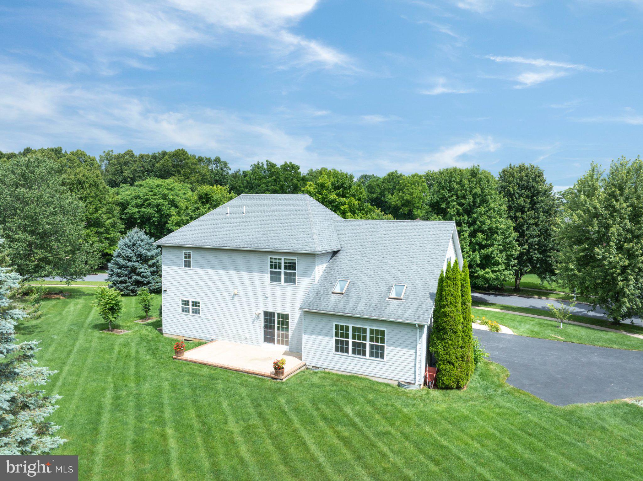792 SOWARDS PLACE