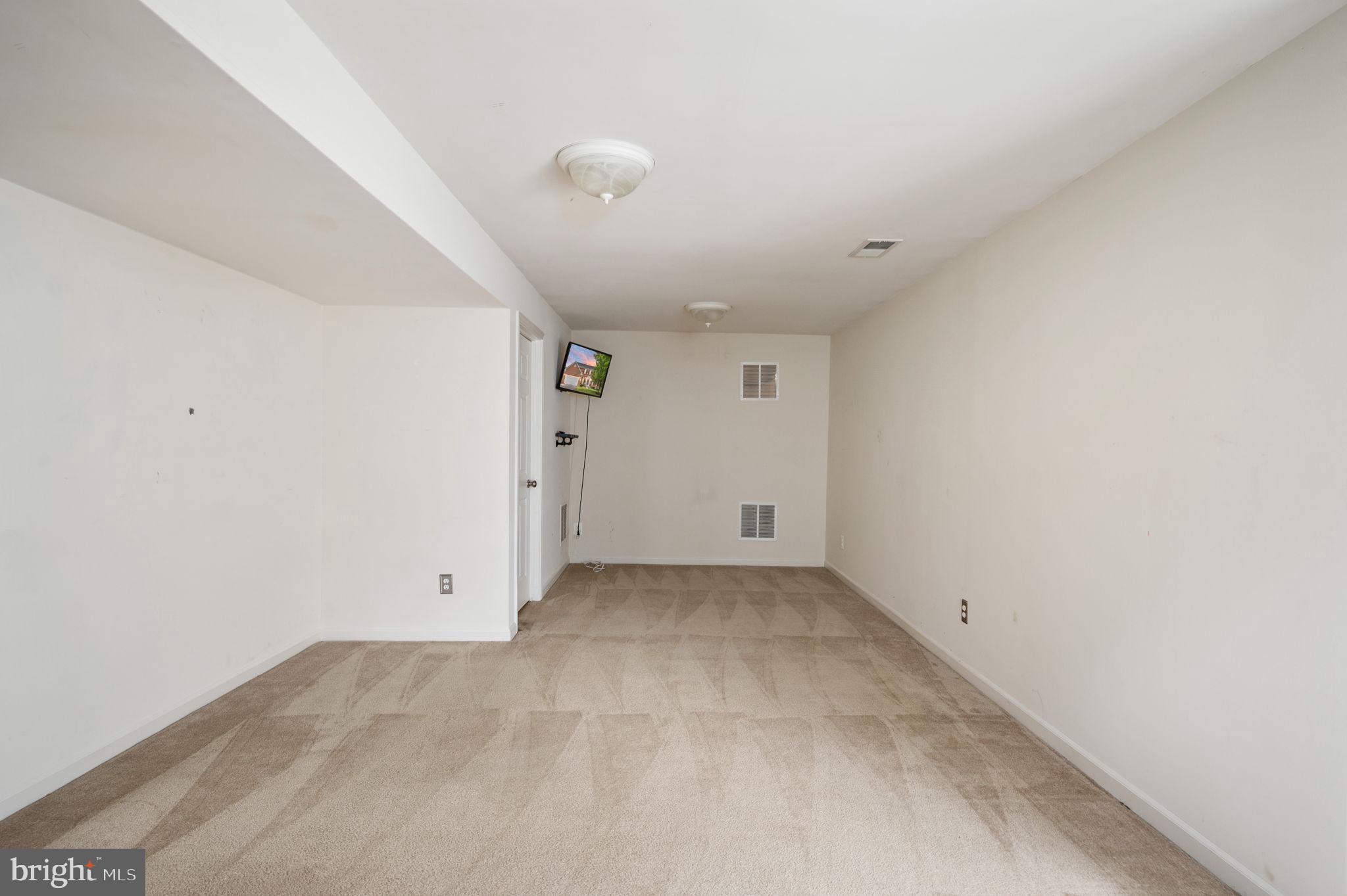 PORT POTOMAC - Residential