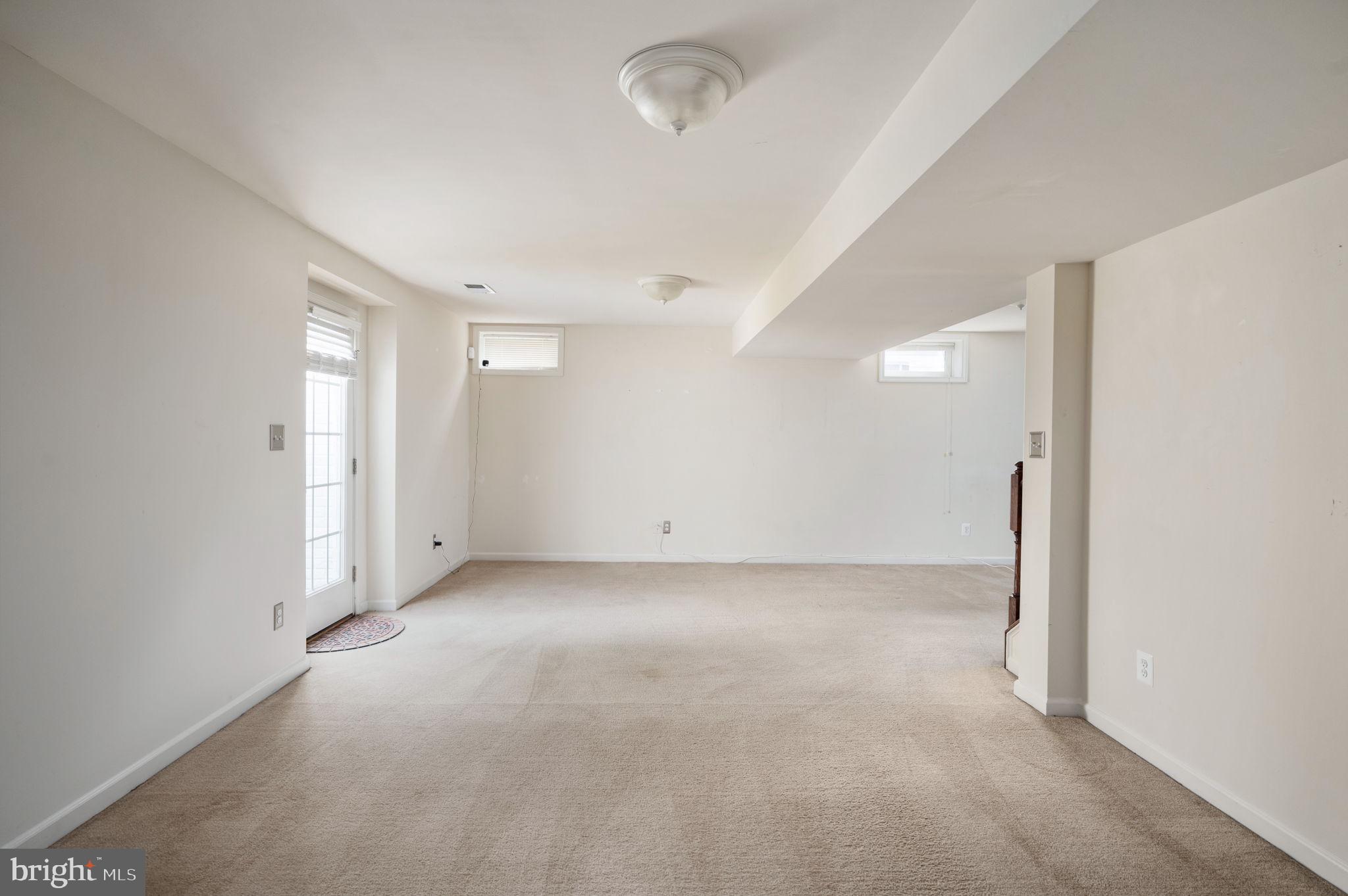 PORT POTOMAC - Residential