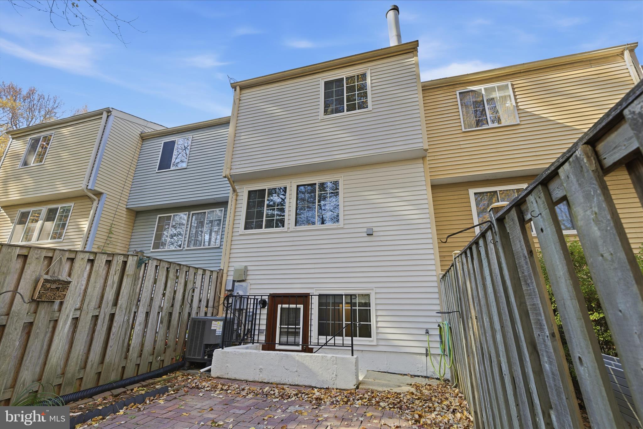 TARTAN VILLAGE - Residential Lease