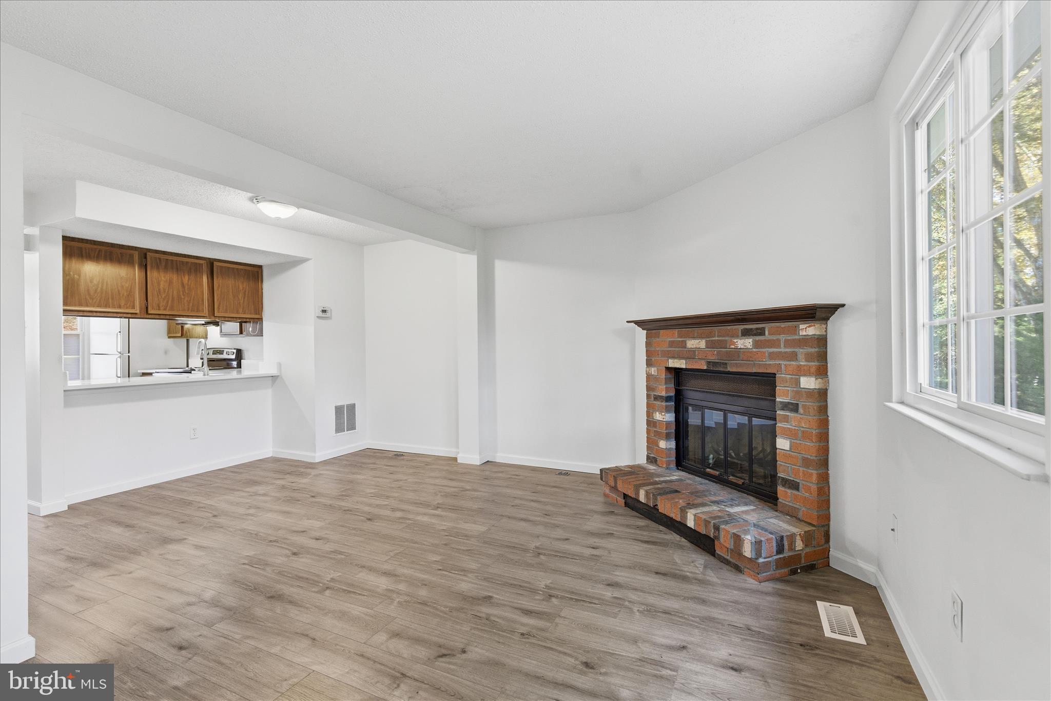 TARTAN VILLAGE - Residential Lease