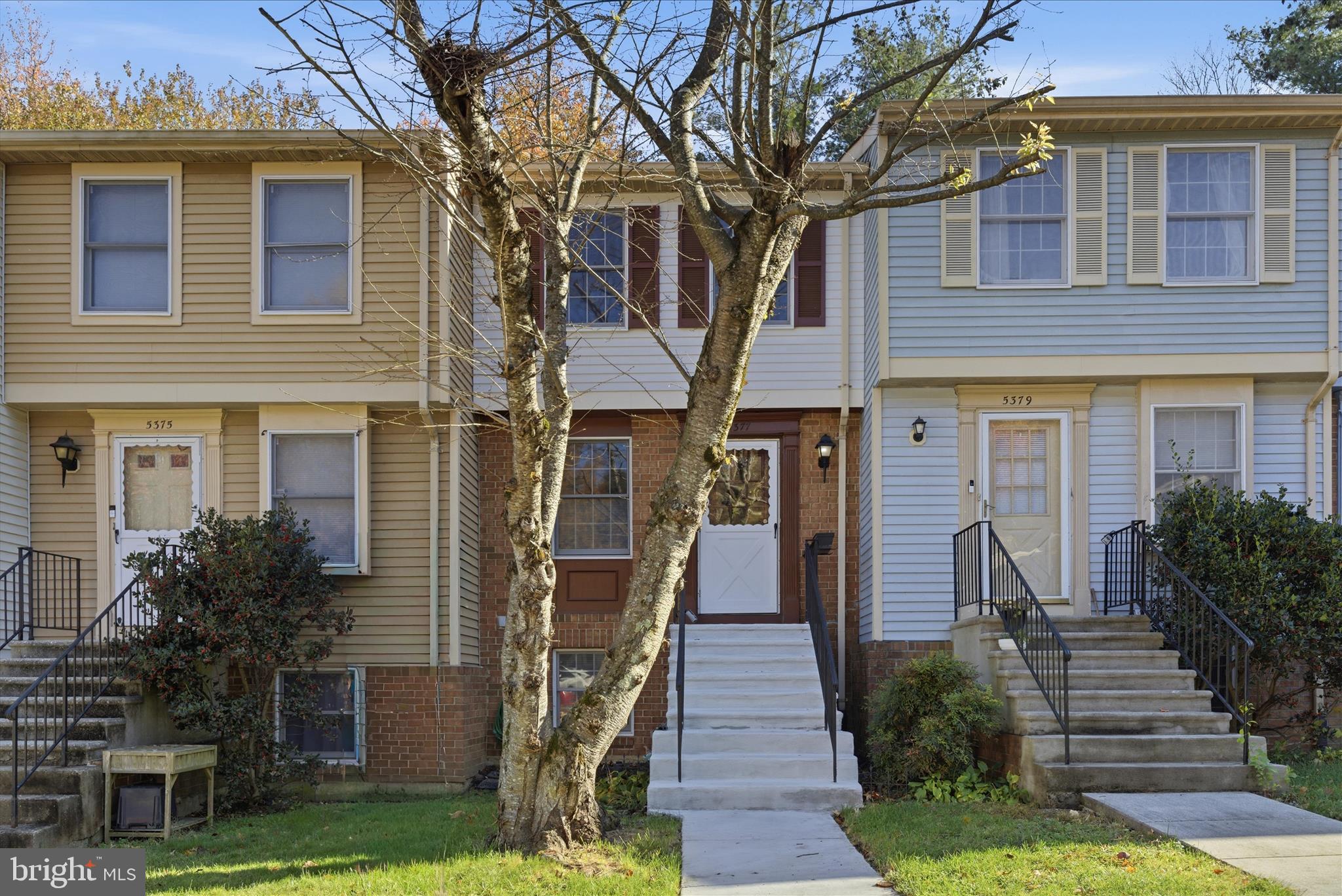 TARTAN VILLAGE - Residential Lease