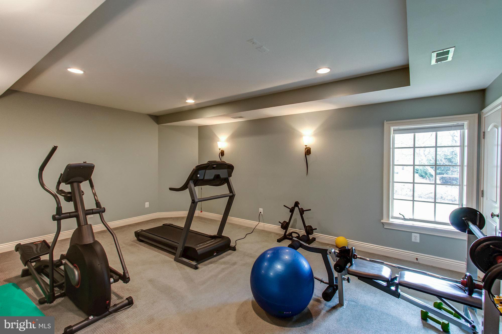 RIVER OAKS - Residential Lease