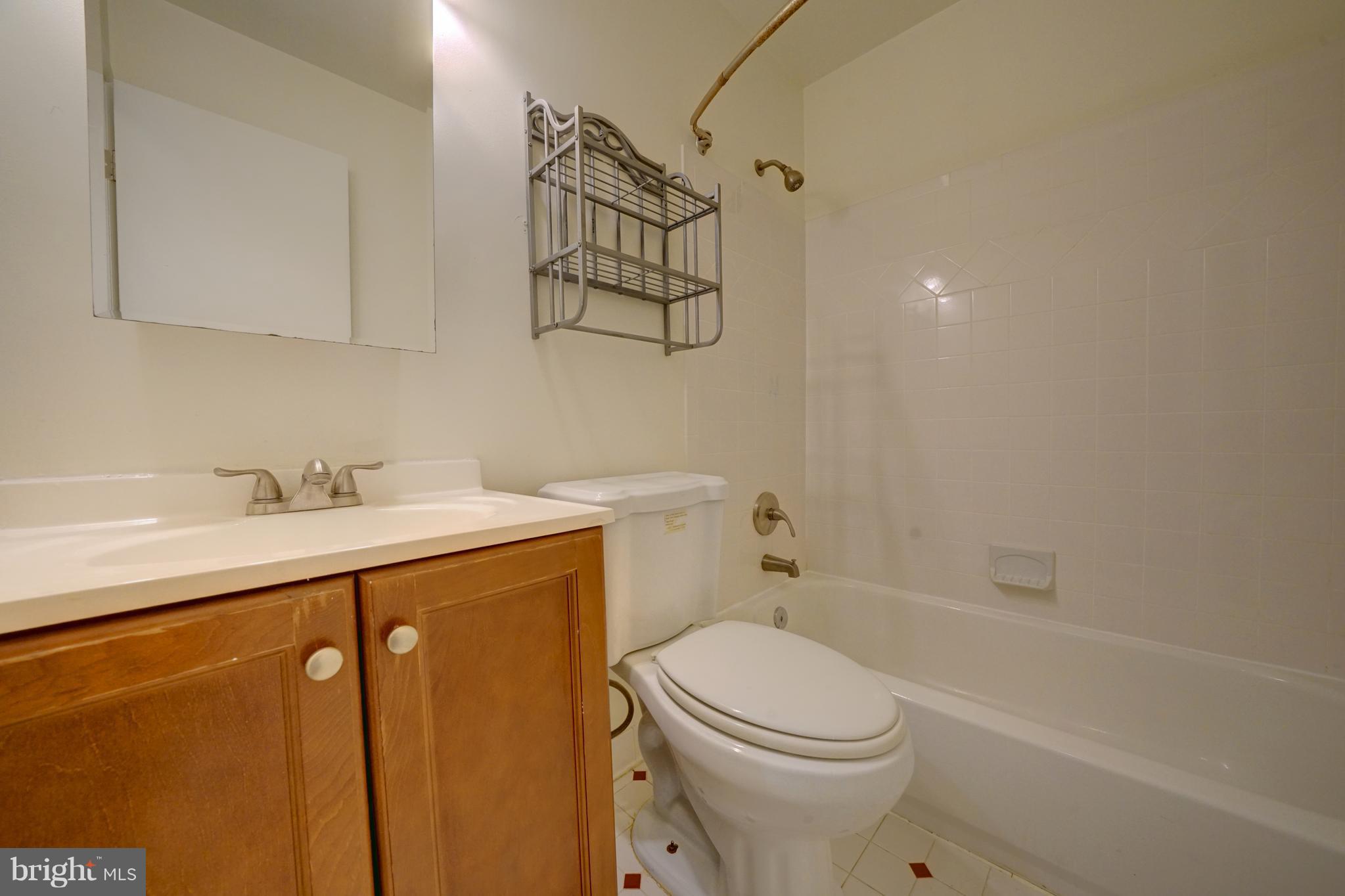 BRYANT WOODS - Residential Lease