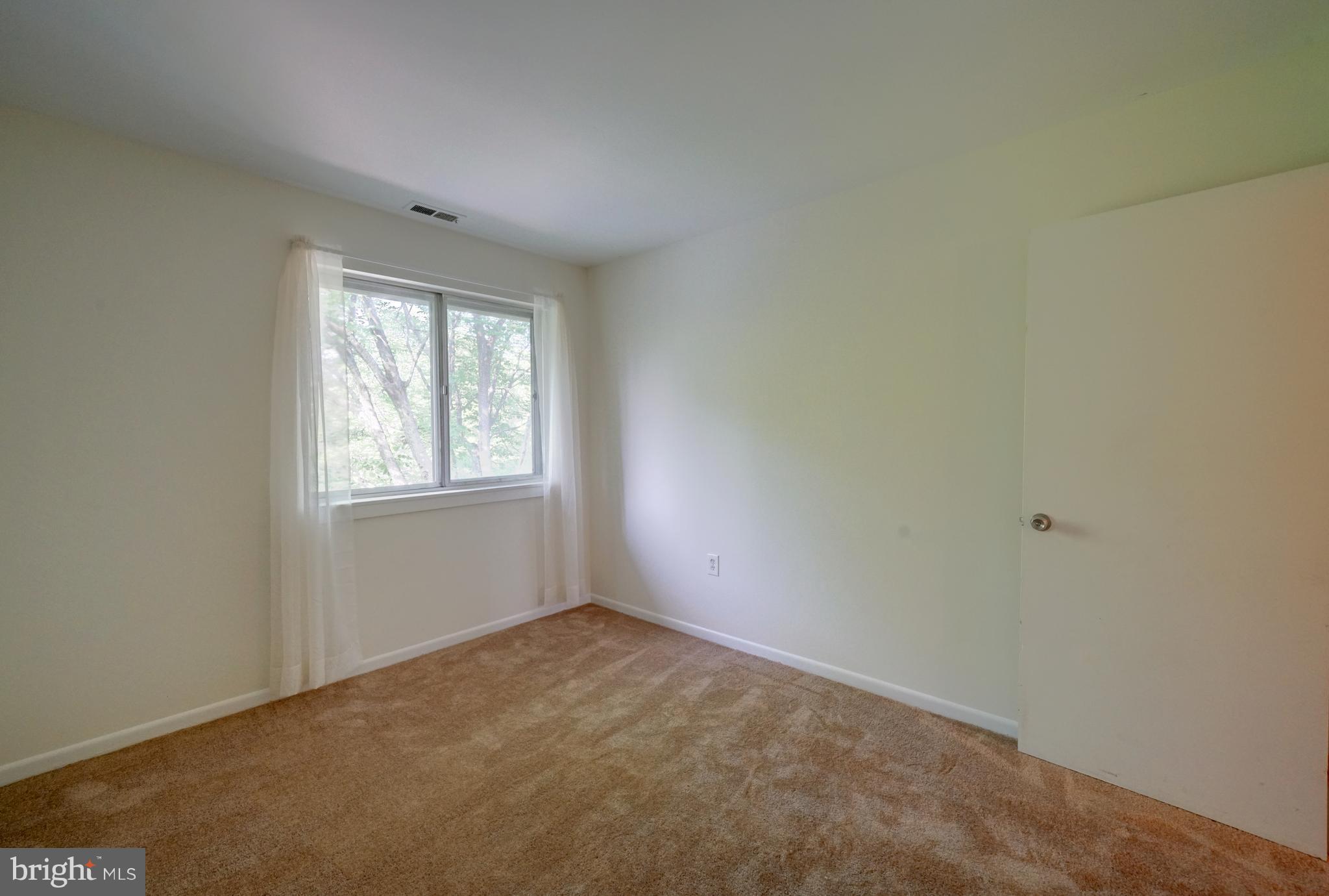 BRYANT WOODS - Residential Lease