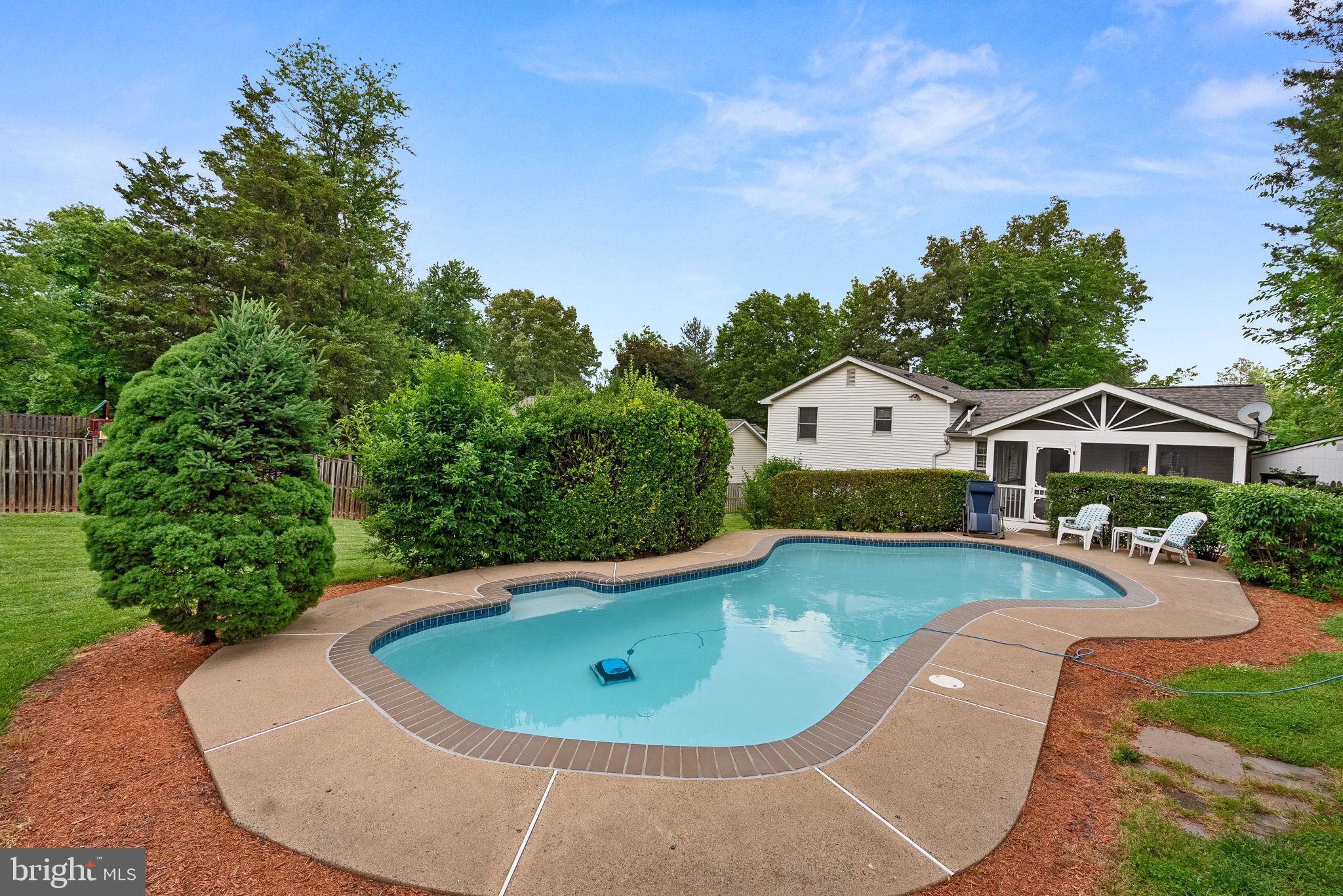 FOXLEE - Residential