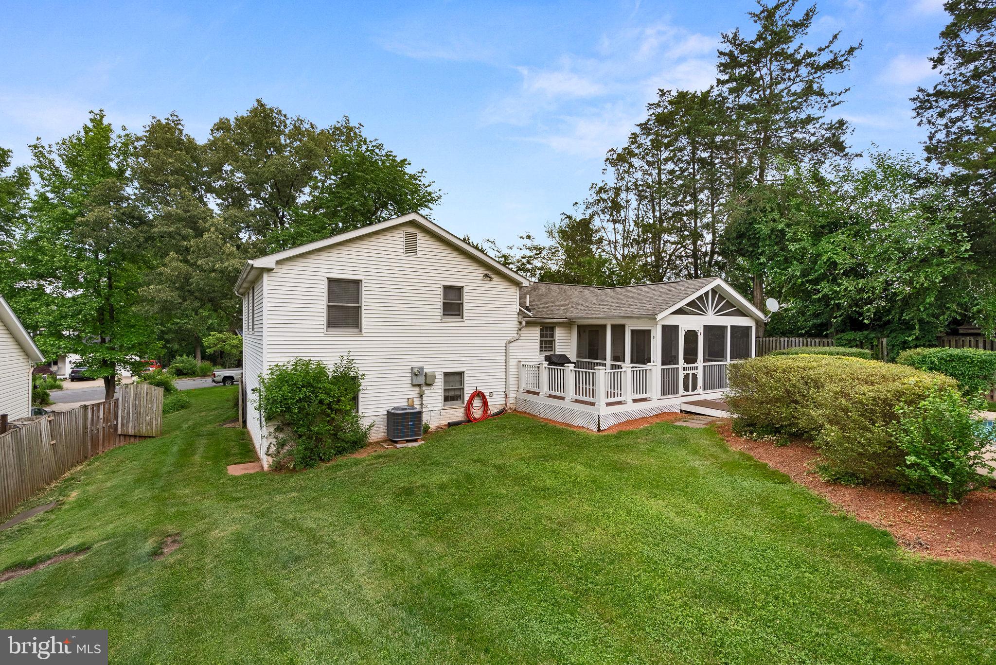 FOXLEE - Residential