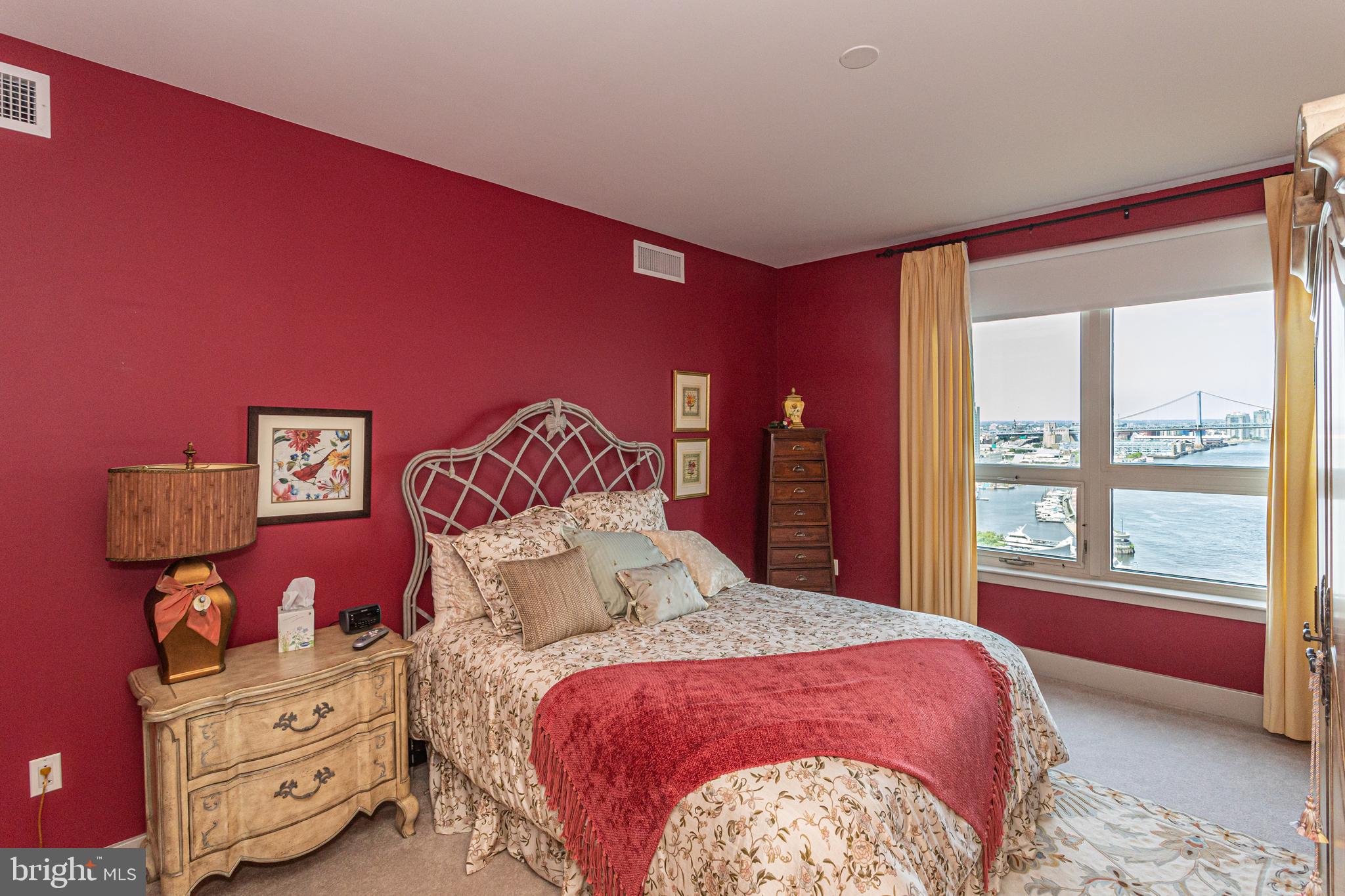 DOCKSIDE CONDOMINIUM - Residential