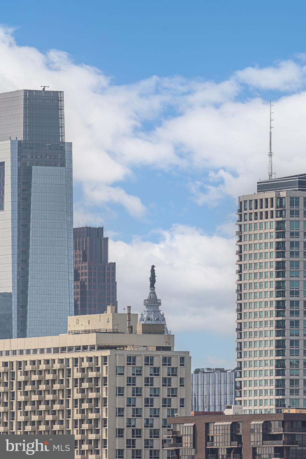 DOCKSIDE CONDOMINIUM - Residential