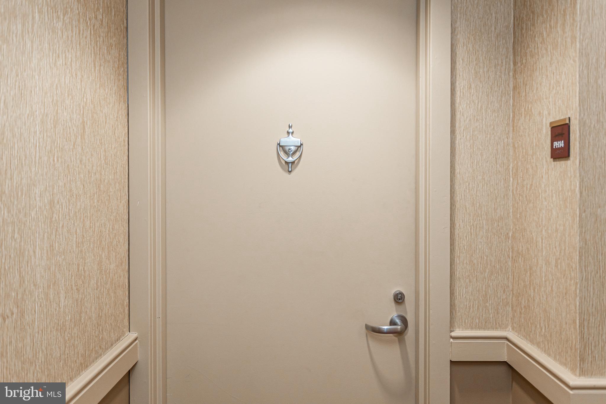 DOCKSIDE CONDOMINIUM - Residential