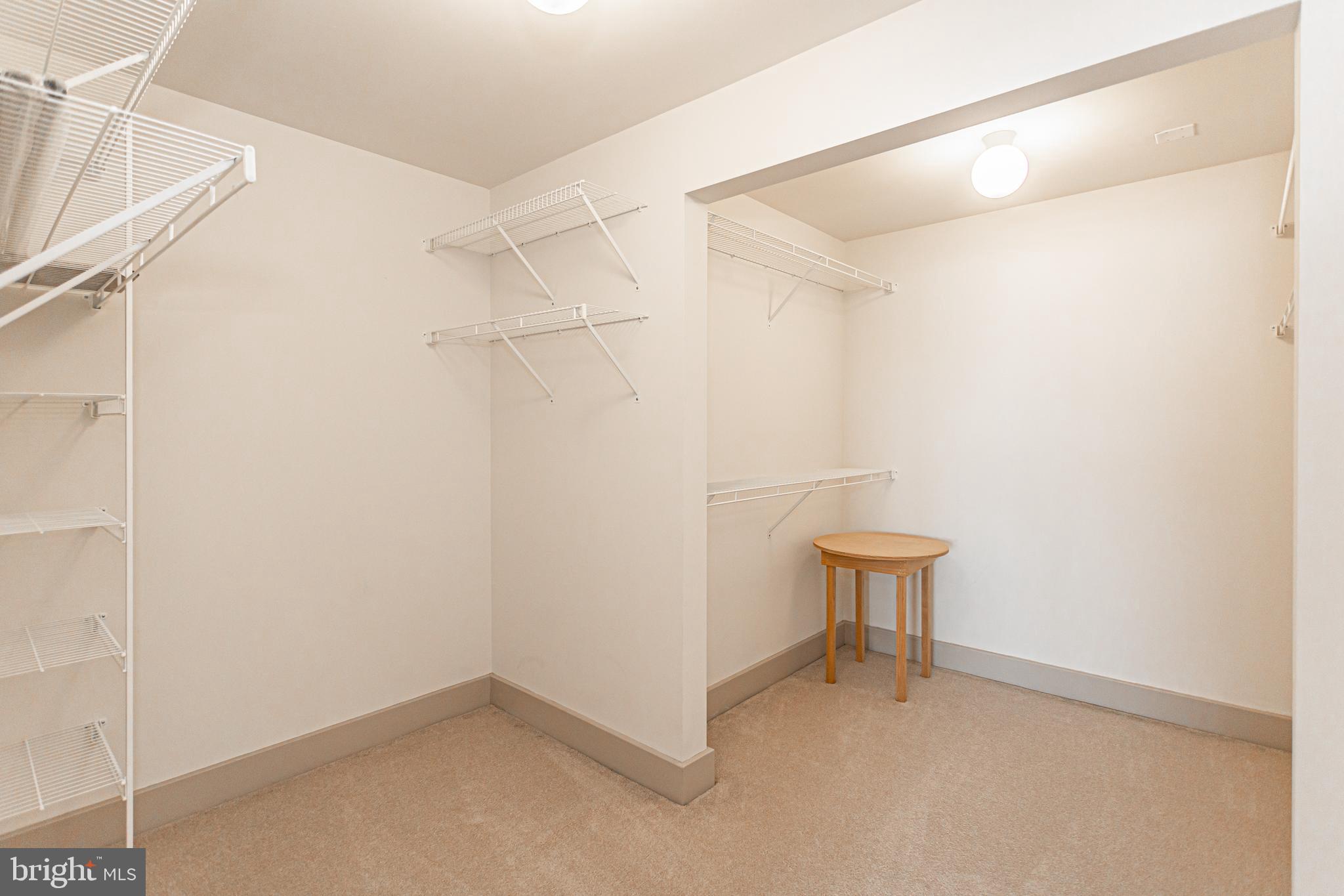 DOCKSIDE CONDOMINIUM - Residential