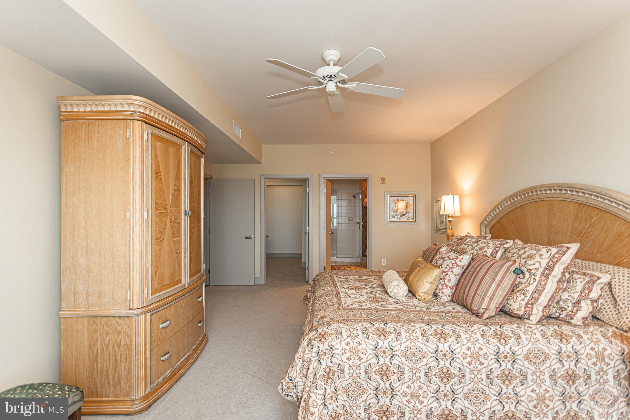 DOCKSIDE CONDOMINIUM - Residential