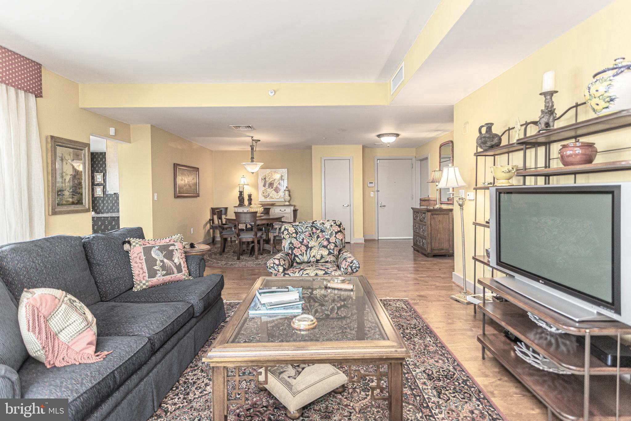 DOCKSIDE CONDOMINIUM - Residential