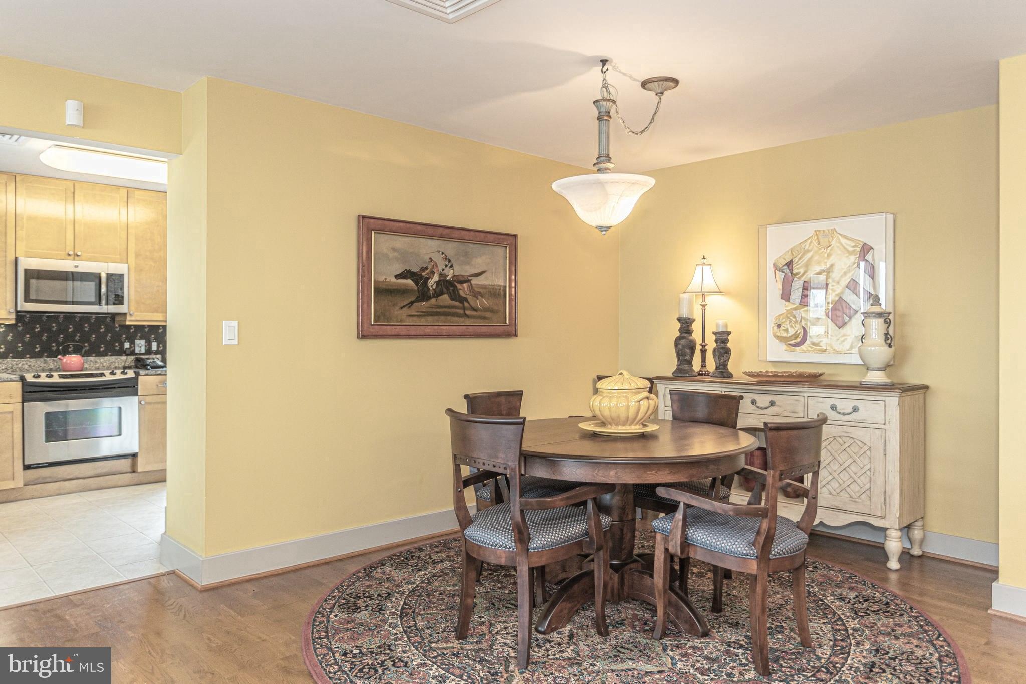 DOCKSIDE CONDOMINIUM - Residential