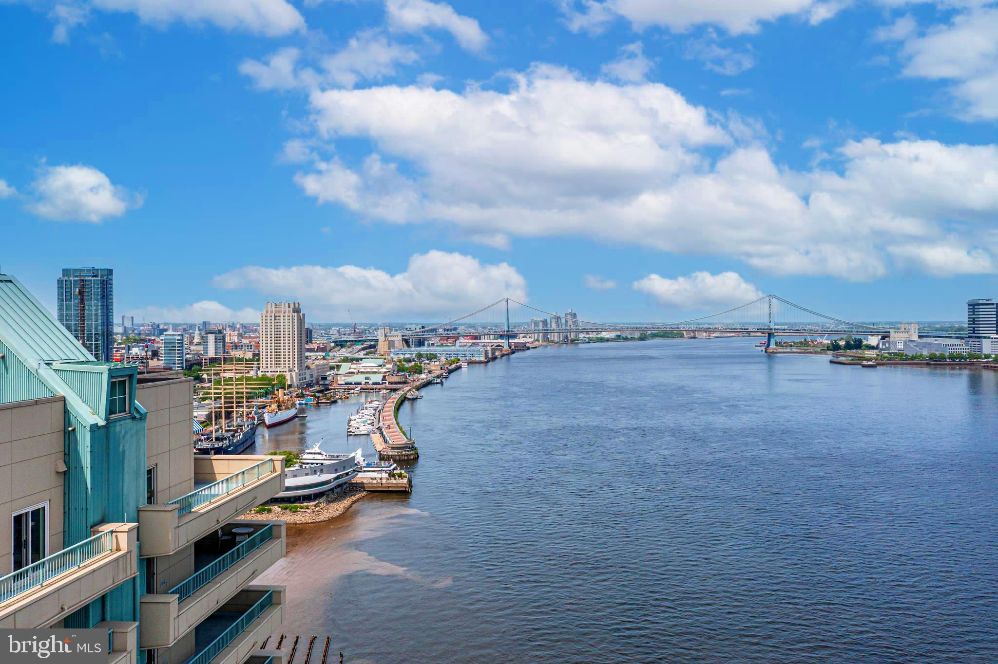 DOCKSIDE CONDOMINIUM - Residential