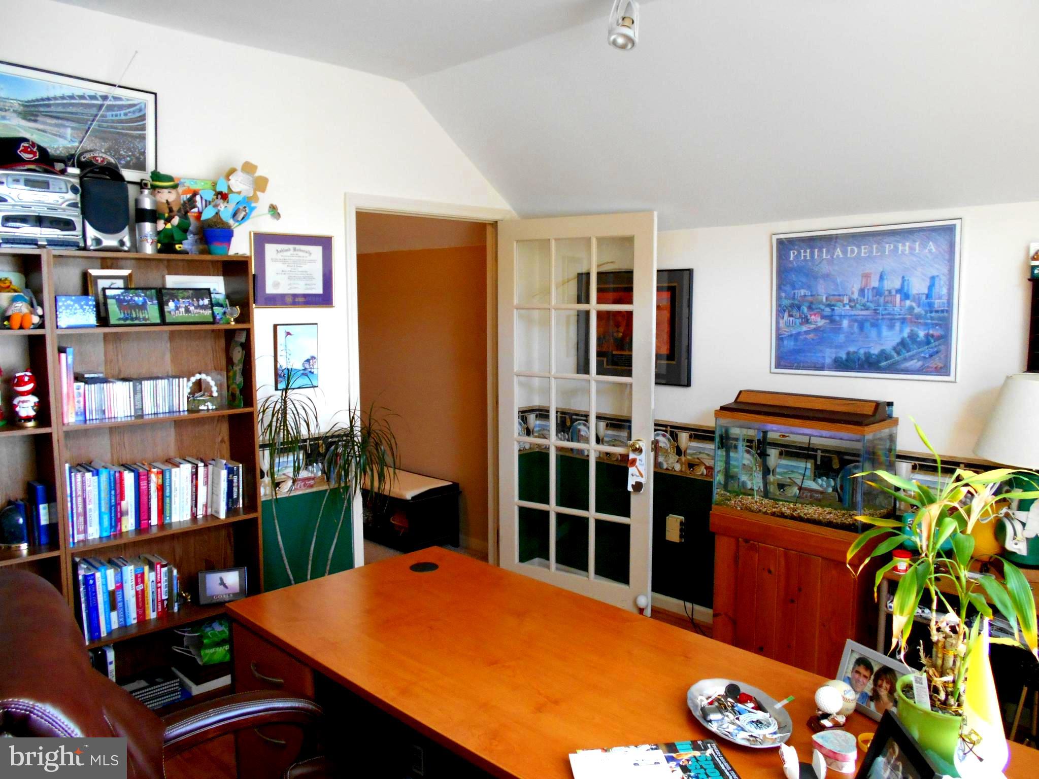 MEADOWBROOK - Residential